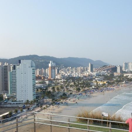Casa Sete Enseada Ar Cond Suite E Estacionamento Gratis E Uma Otima Localizacao Na Enseada グァルジャー エクステリア 写真